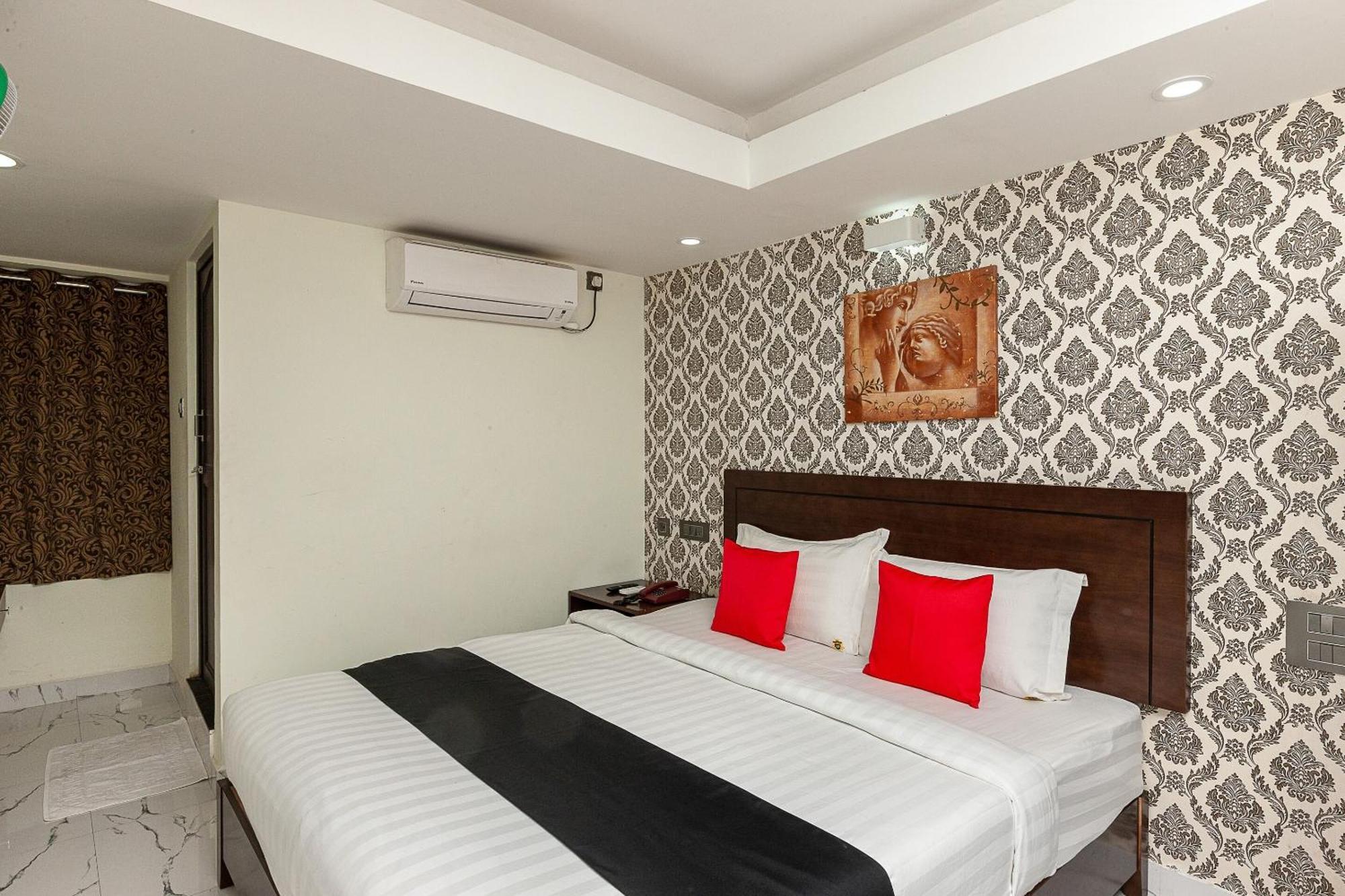 Super Collection O Prince Park Vellore Exterior foto