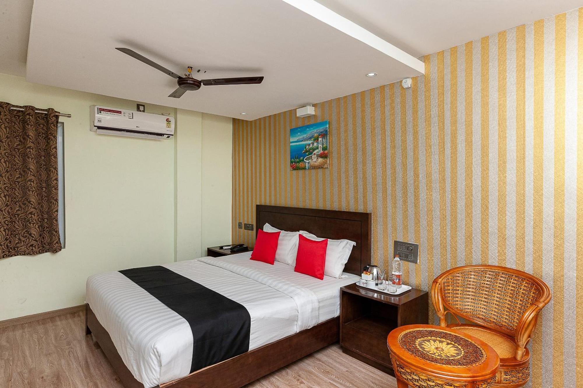 Super Collection O Prince Park Vellore Exterior foto