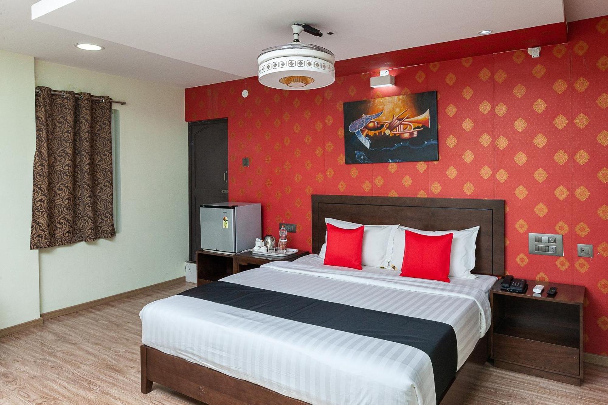 Super Collection O Prince Park Vellore Exterior foto