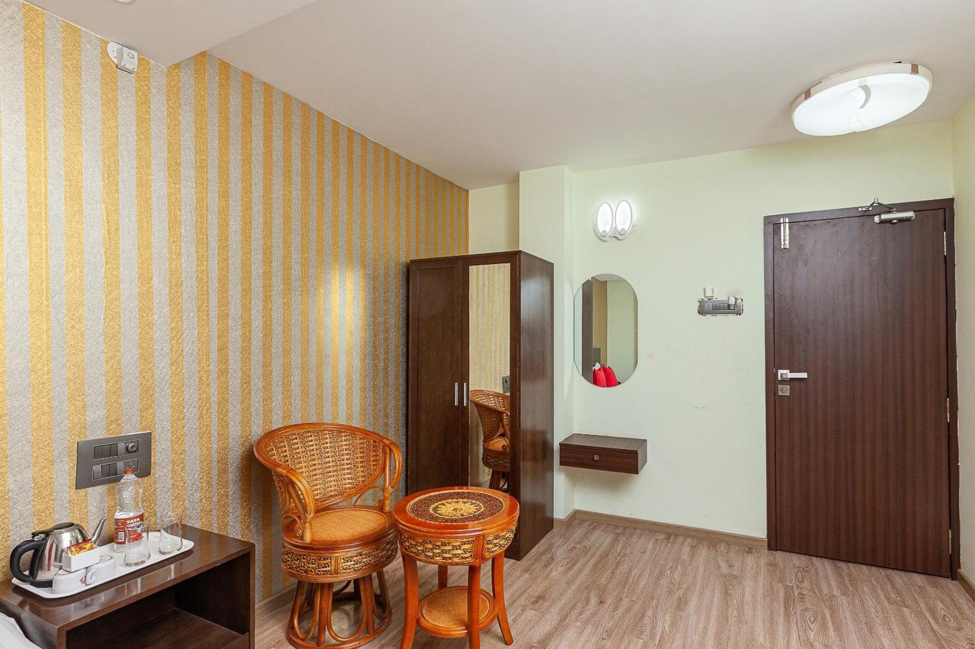 Super Collection O Prince Park Vellore Exterior foto
